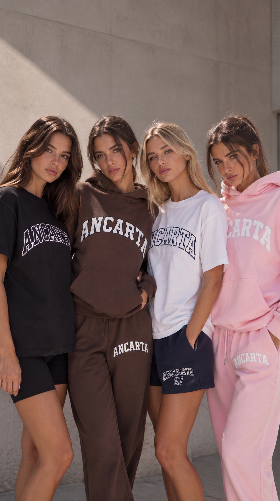 أربع عارضات من Ancarta Brand Rep يرتدين إطلالات من Ancarta