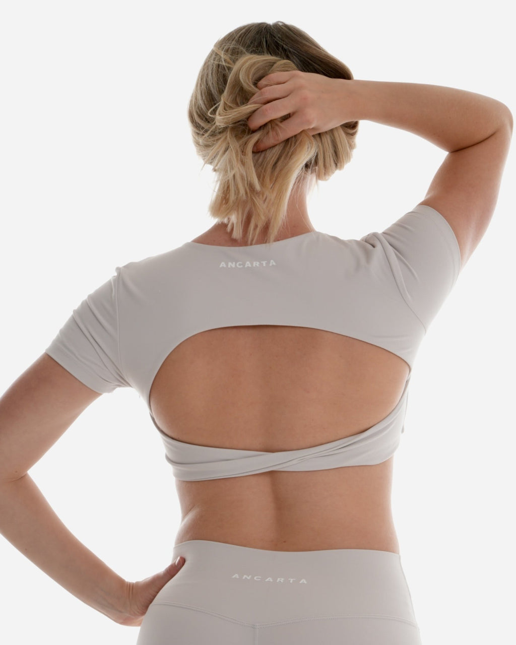 Form Twist Short Sleeve – Oak activewear by ANCARTA – Australian athleisure brand